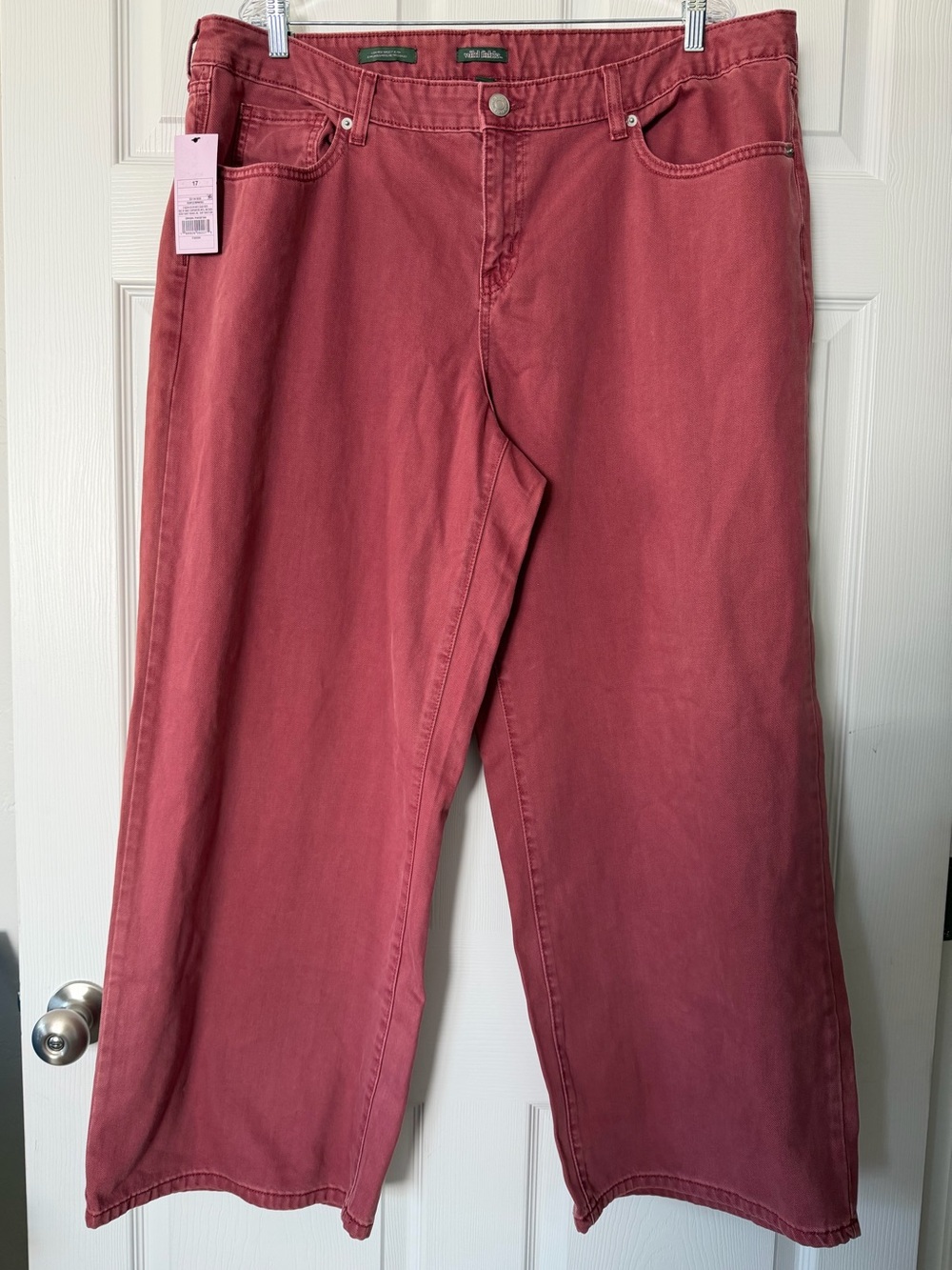 NWT Wild Fable Low Rise Baggy Jeans Size 17 31”